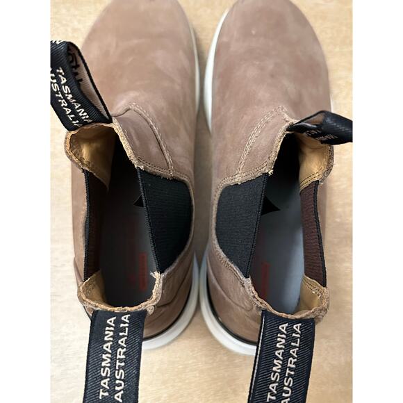 Blundstone Active Chelsea Leather Boots Size US men's 7/women's 9 AUS 6 - Picture 9 of 9